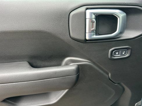 New 2026 Jeep Gladiator Sport AWD/4WD image 10
