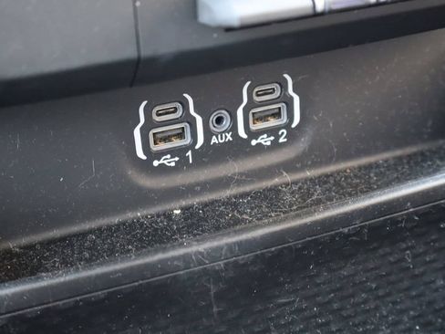 Used 2022 RAM 1500 Laramie AWD/4WD image 23