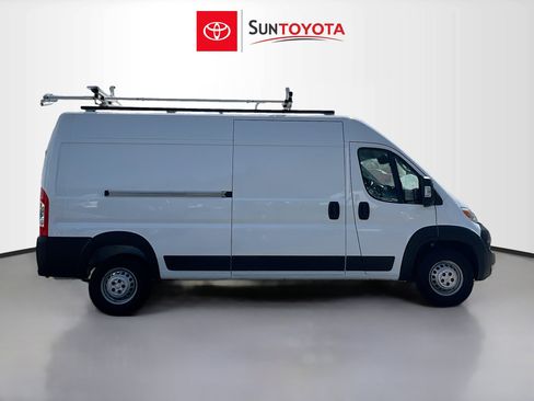 Used 2024 RAM ProMaster 2500 w/ Convenience Group image 2