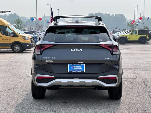 Used 2024 Kia Sportage EX AWD/4WD image 6