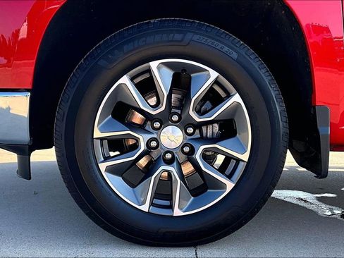 Used 2022 Chevrolet Silverado 1500 LT w/ Texas Edition Plus RWD image 9