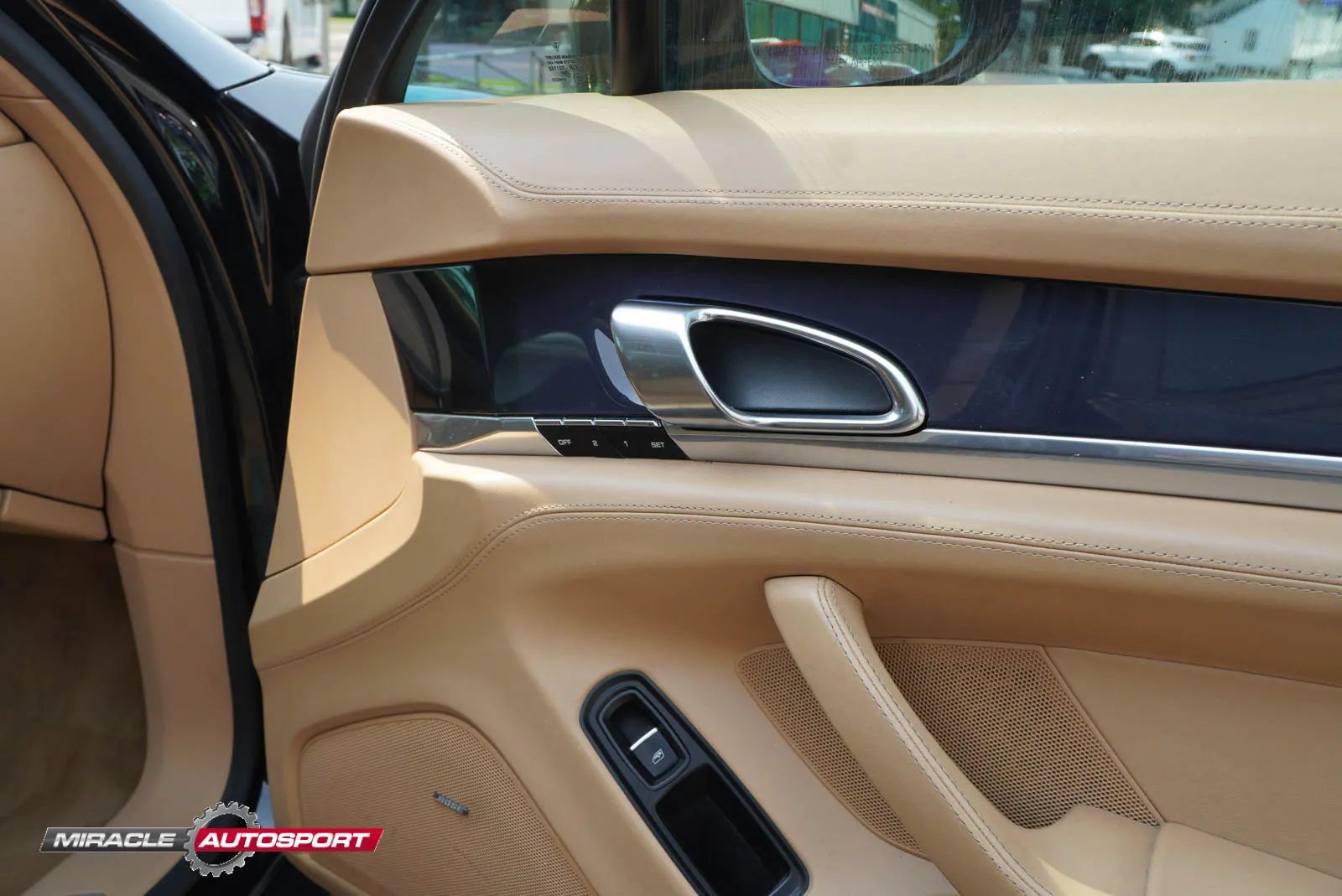 Used 2013 Porsche Panamera GTS AWD/4WD image 30