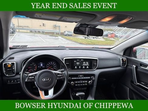 Used 2020 Kia Sportage EX image 11