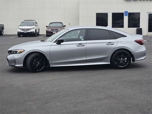 Used 2025 Honda Civic Sport image 7
