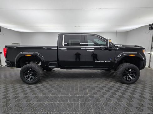 New 2025 GMC Sierra 2500 Denali w/ Denali Reserve Package image 12