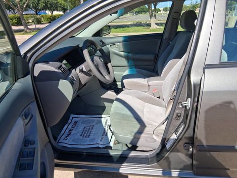 Used 2006 Toyota Corolla CE w/ Upgrade Pkg FWD image 13