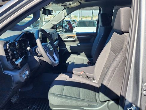 New 2026 GMC Sierra 1500 Elevation image 17