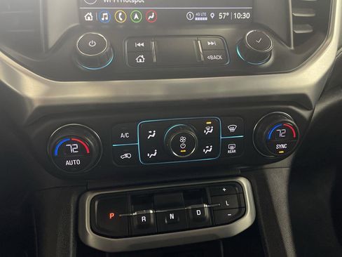 Used 2021 GMC Acadia SLE w/ Driver Convenience Package image 18