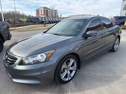 Used 2012 Honda Accord LX image 3