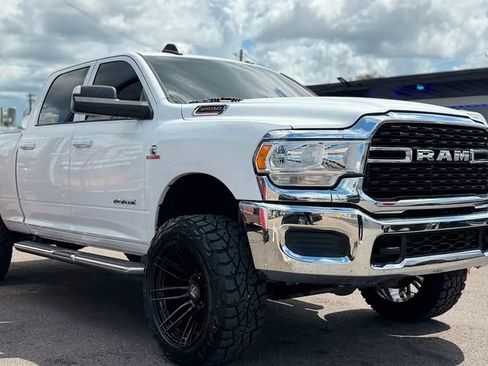 Used 2022 RAM 2500 Big Horn AWD/4WD image 5