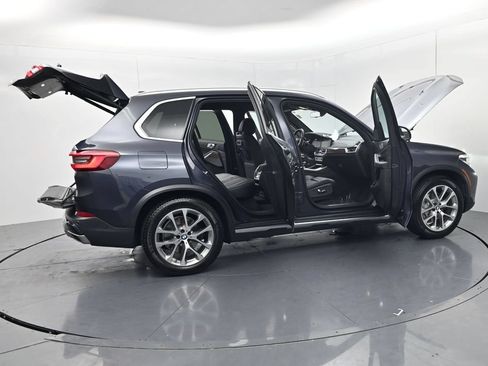 Used 2019 BMW X5 xDrive40i AWD/4WD image 61