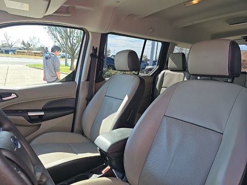 Used 2014 Ford Transit Connect XLT image 8