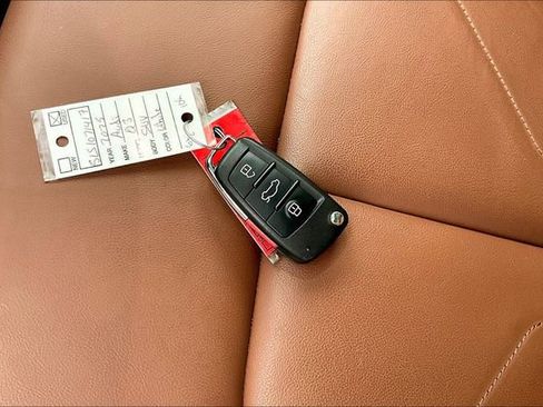 Used 2025 Audi Q3 2.0T Premium Plus w/ Premium Plus Package image 10