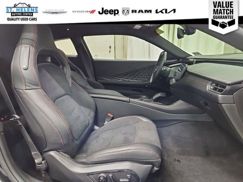 Used 2024 Dodge Charger Daytona Scat Pack w/ Plus Group AWD/4WD image 5