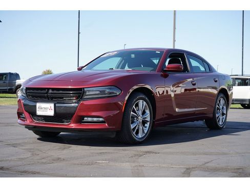 Used 2020 Dodge Charger SXT image 7