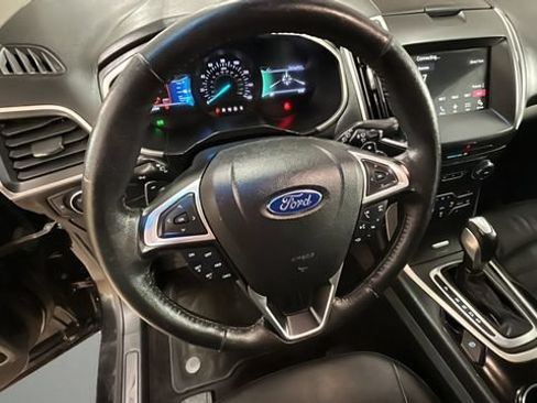 Used 2016 Ford Edge SEL w/ Equipment Group 201A AWD/4WD image 12