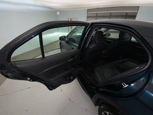 Used 2019 Toyota Camry SE FWD image 22
