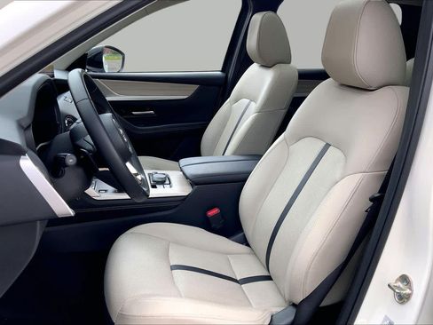Certified 2025 MAZDA CX-70 Plug-In Hybrid w/ Premium Pkg AWD/4WD image 9