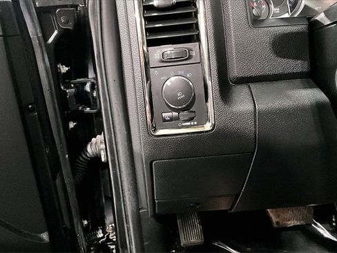 Used 2017 RAM 1500 Sport image 39