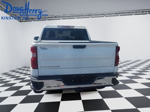 Used 2022 Chevrolet Silverado 1500 LT image 4