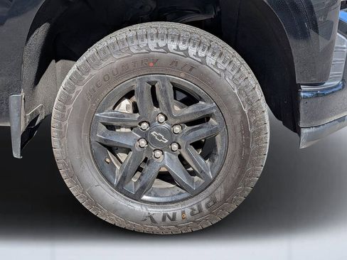 Used 2021 Chevrolet Silverado 1500 LT Trail Boss w/ Bed Protection Package image 10