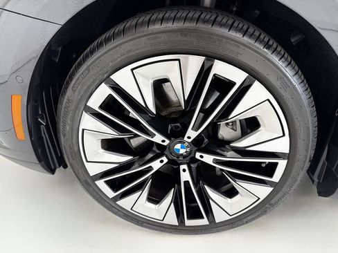 Used 2026 BMW i5 eDrive40 w/ Premium Package RWD image 29