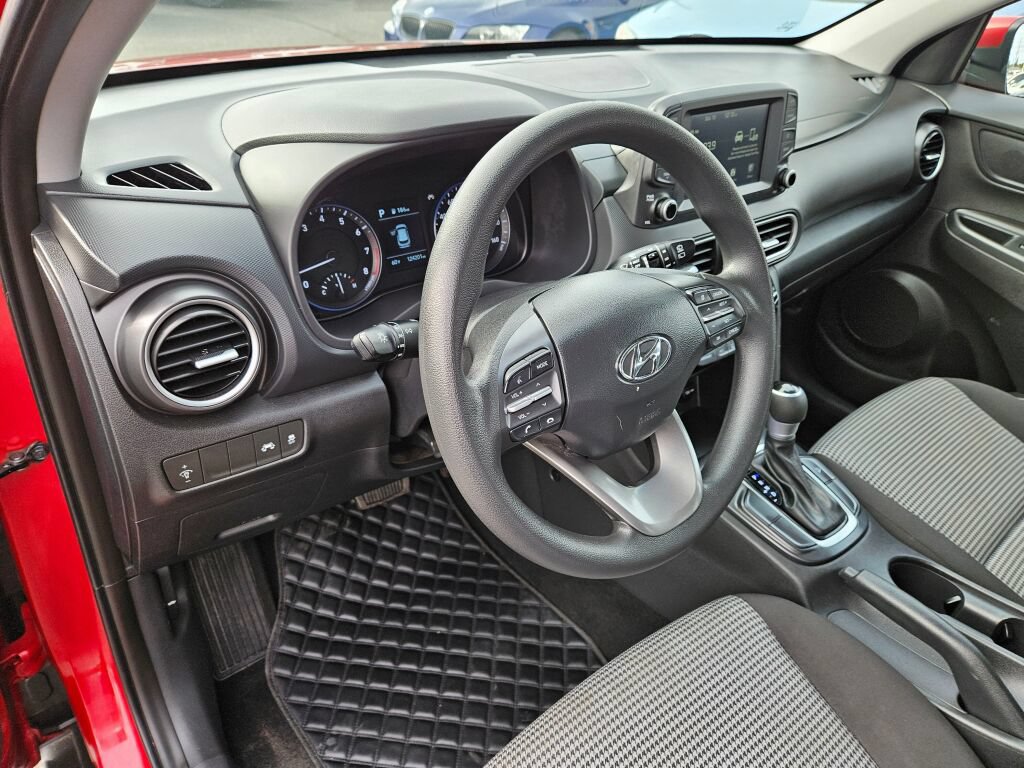 Used 2019 Hyundai Kona SE FWD image 16