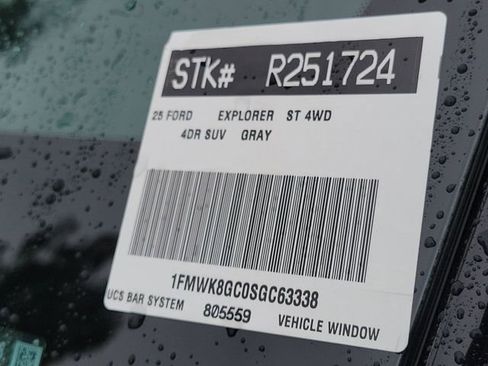 Used 2025 Ford Explorer ST w/ Sun And Sound Package image 30