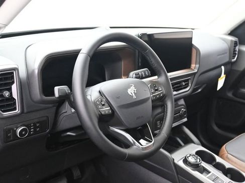 New 2025 Ford Bronco Sport Outer Banks w/ Sasquatch Outer Banks Package image 16