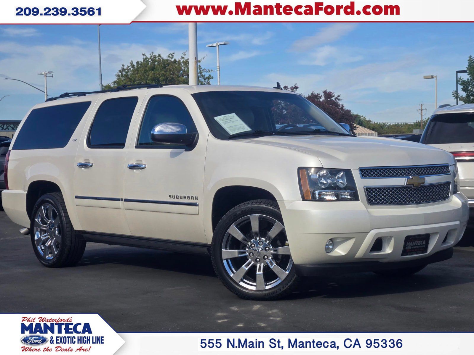 Used 2013 Chevrolet Suburban LTZ RWD image 1