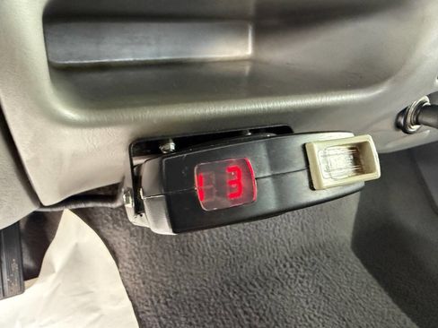 Used 2000 Ford F350 XLT image 40