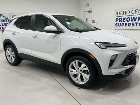 Used 2024 Buick Encore GX Preferred image 2