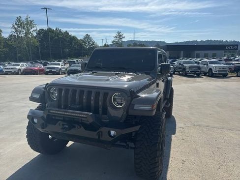 Used 2019 Jeep Wrangler Unlimited Rubicon AWD/4WD image 2