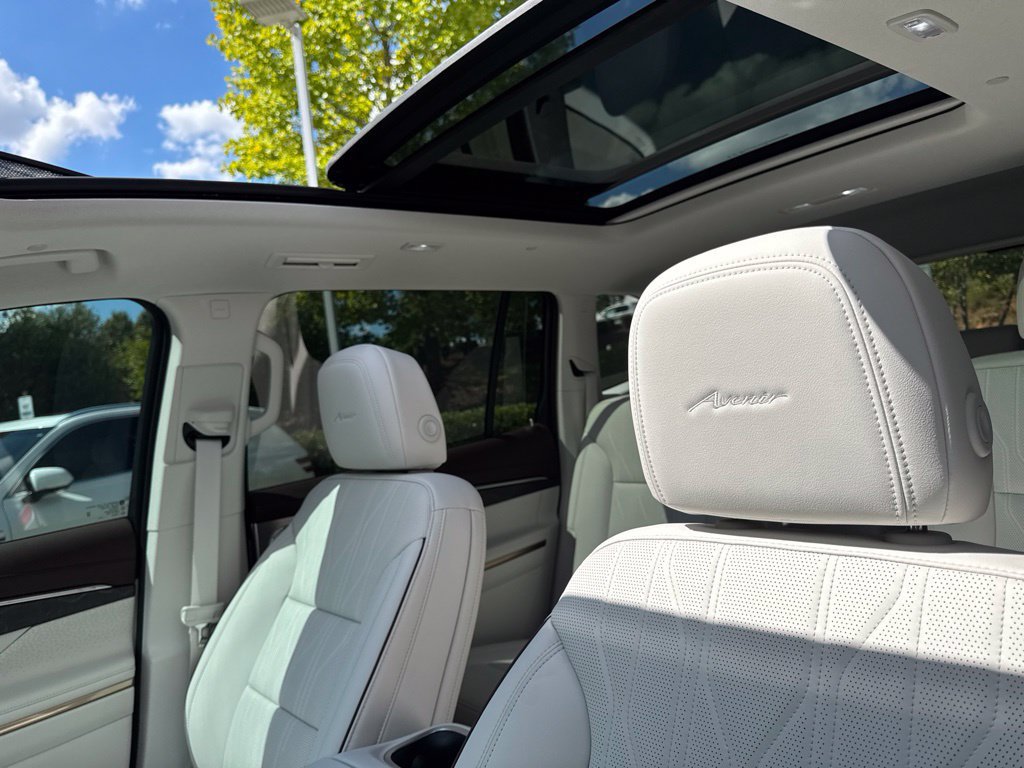 Used 2026 Buick Enclave Avenir w/ Super Cruise Package FWD image 14