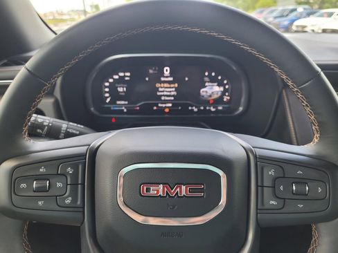 Used 2023 GMC Yukon AT4 w/ AT4 Premium Plus Package image 25