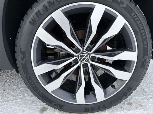 Used 2023 Volkswagen Atlas SEL Premium image 67