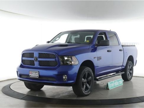 Used 2019 RAM 1500 Express w/ Wheel & Sound Group AWD/4WD image 10