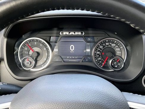 Certified 2024 RAM 2500 Big Horn w/ Night Edition AWD/4WD image 10