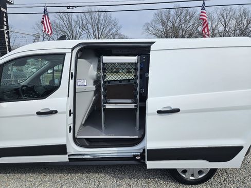 Used 2022 Ford Transit Connect XL image 17