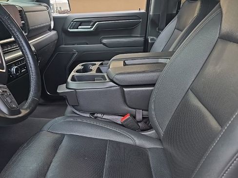 Used 2024 GMC Sierra 1500 SLT image 4