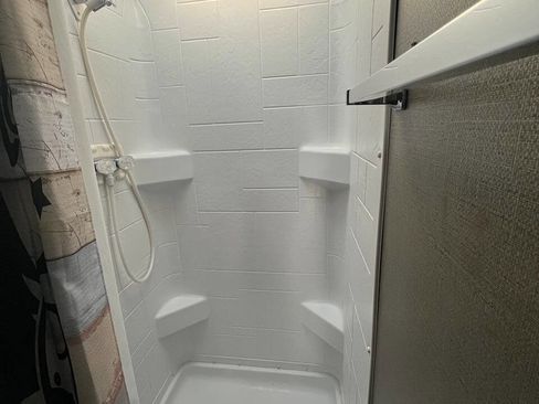 Used 2018 Ford E-350 and Econoline 350 Super Duty w/ Motorhome Prep Package image 33