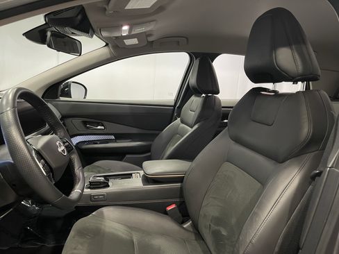 Used 2023 Nissan Ariya AWD image 14