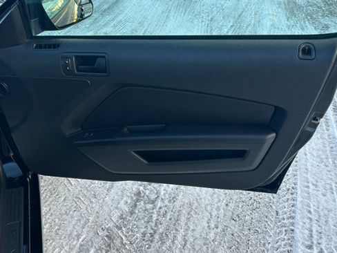 Used 2014 Ford Mustang Convertible w/ Equipment Group 102A image 29