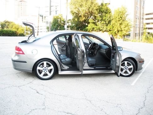 Used 2003 Saab 9-3 Arc FWD image 23