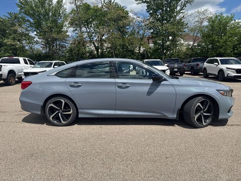 Used 2022 Honda Accord Sport image 32
