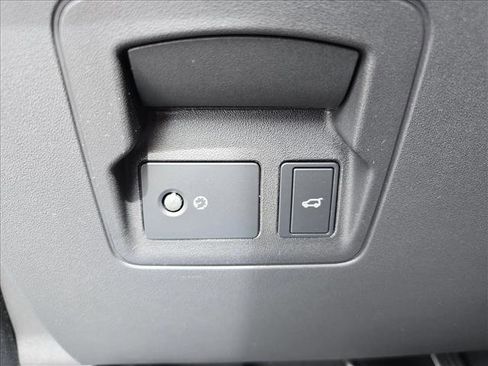 New 2026 Land Rover Range Rover Velar Autobiography image 24