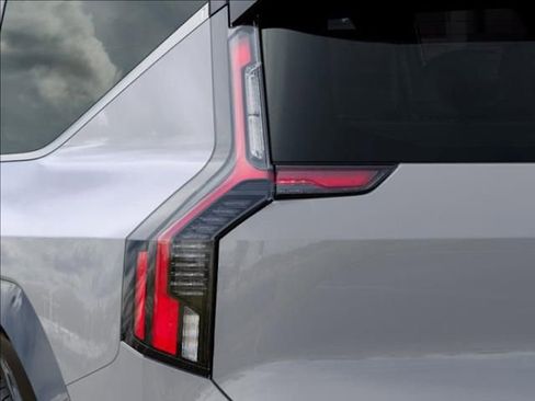 New 2026 Kia EV9 Land AWD/4WD image 11