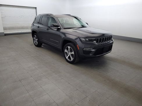 Used 2024 Jeep Grand Cherokee Limited 4xe AWD/4WD image 13