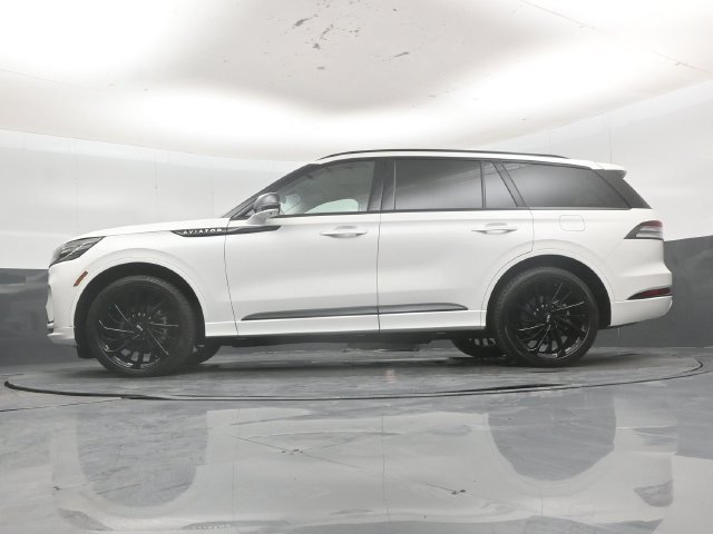 Used 2025 Lincoln Aviator Reserve w/ Equipment Group 201A AWD/4WD image 46
