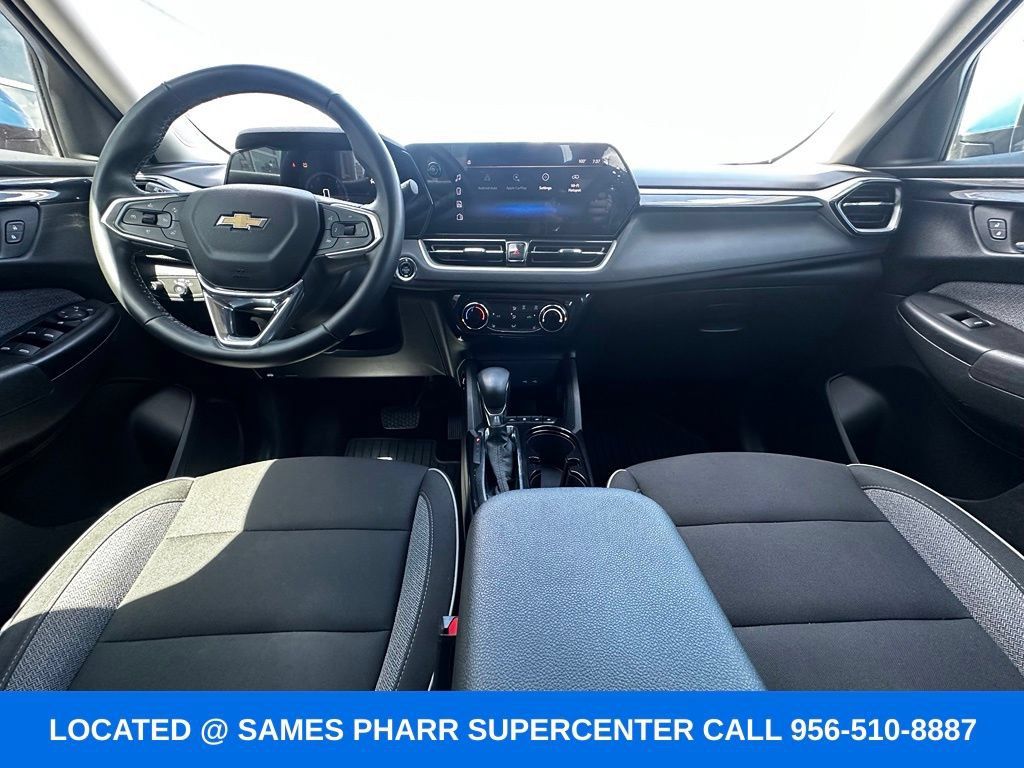 Used 2024 Chevrolet TrailBlazer LT w/ LT Cold Weather Package FWD image 13